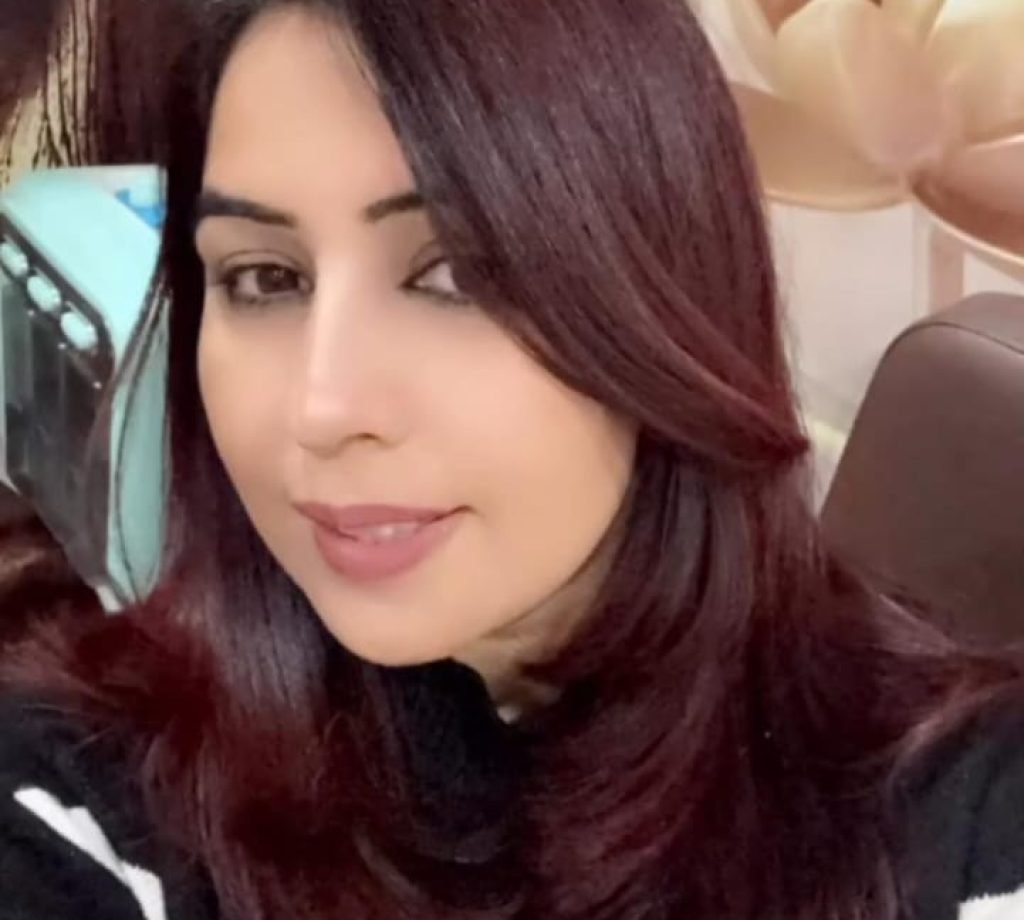 WhatsApp Image 2025-11-13 at 10.06.30 PM